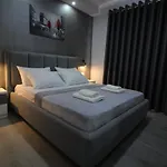 J&m Luxury