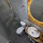 J&m Luxury Sarandë