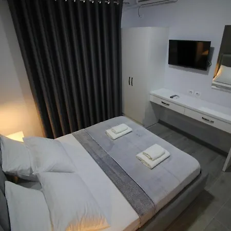 J&m Luxury Apartman *